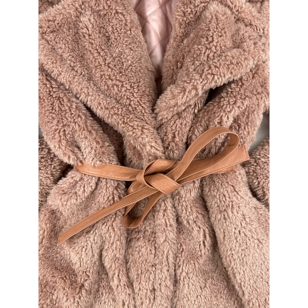 Dundas x Revolve - Stevie Teddy Coat in Blush Pink - Picture 2 of 6